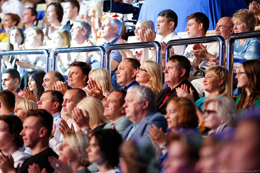 «И табло сорвало с петель»: как прошёл «Голосящий КиВиН» в «Янтарь-холле»