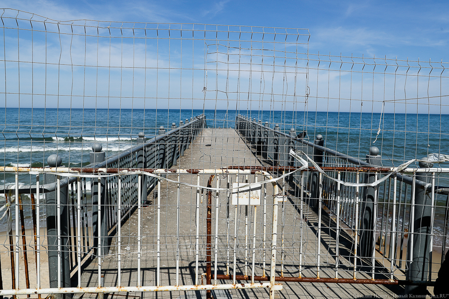 В Светлогорске перекрывают часть променада и пляжа