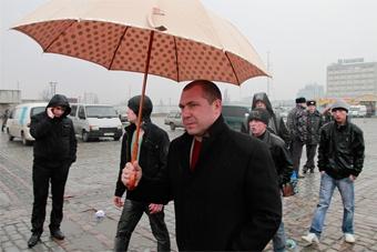 Болычев пожаловался, что не может ездить в командировки за счет Думы