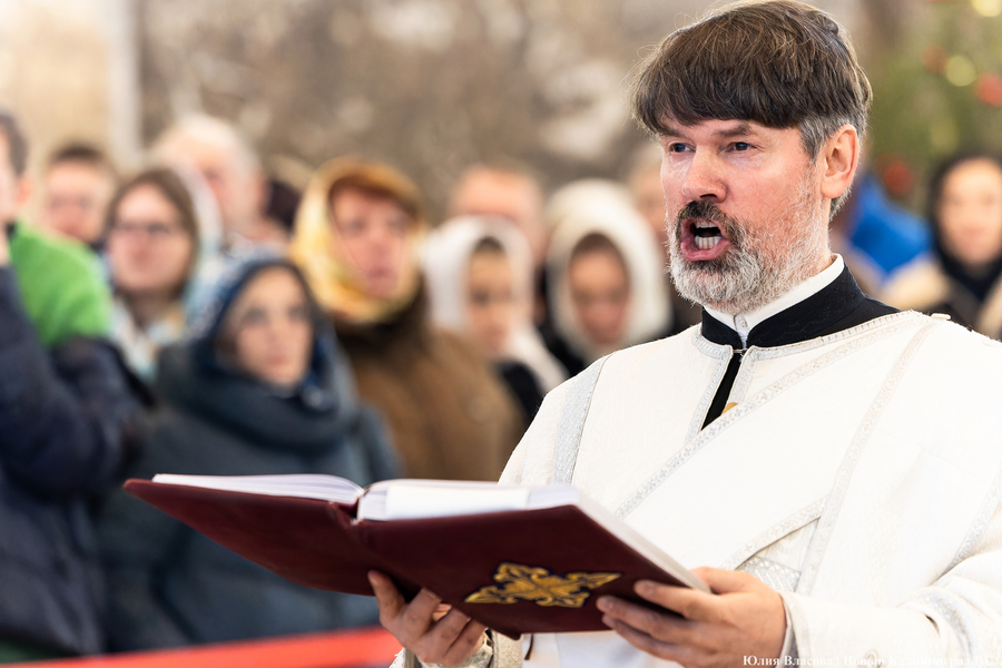 Крестный ход и литургия: как в Калининграде встретили Рождество (фото)