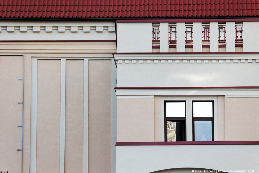 Комедия и трагедия: в Калининграде отремонтировали фасад Историко-художественного музея (фото)
