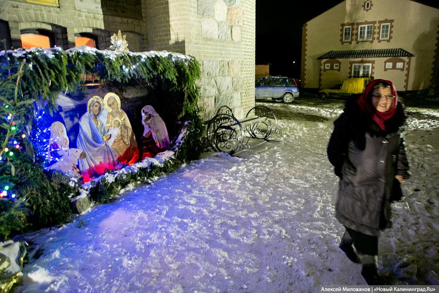 Крещенские купания с губернатором: фоторепортаж из Янтарного 