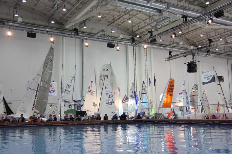 «Весь водный спорт под одной крышей»: репортаж с яхтенной выставки Hanseboot-2012