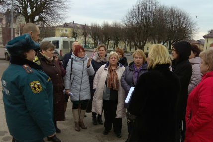 Операция «Выборы»: в регионе сотрудники МЧС тренируют членов УИК