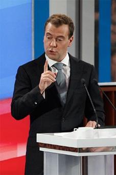 Медведев: считаю большим достижением, что мы спасли граждан во время кризиса