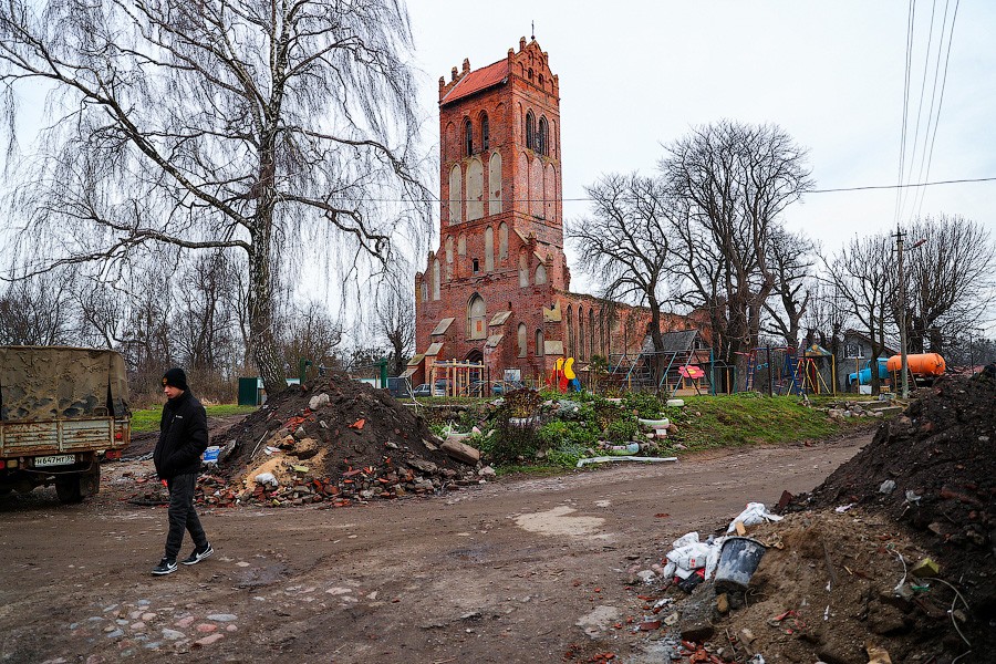 Царство синего кота: как выглядит Железнодорожный после капитального ремонта