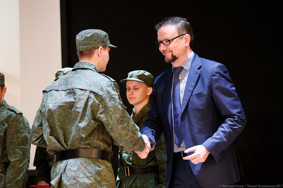 Пост №1 принял: калининградские призывники отправились в Кремль