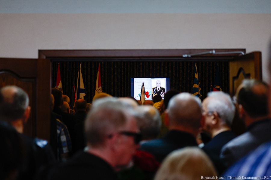 Калининград прощается с адмиралом и экс-губернатором Владимиром Егоровым (фото)