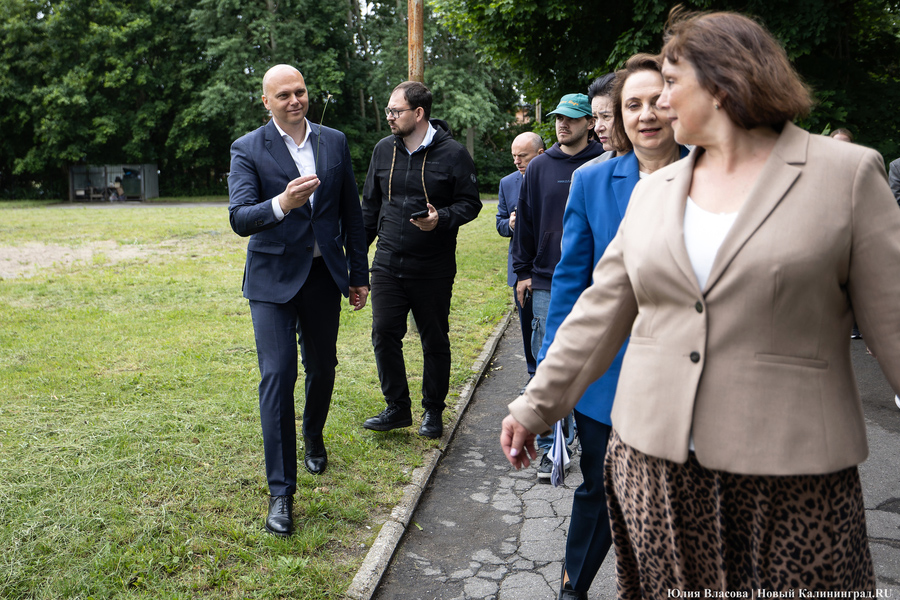 Планы развития к юбилею области: как губернатор в мкр. Космодемьянского выезжал (фото)