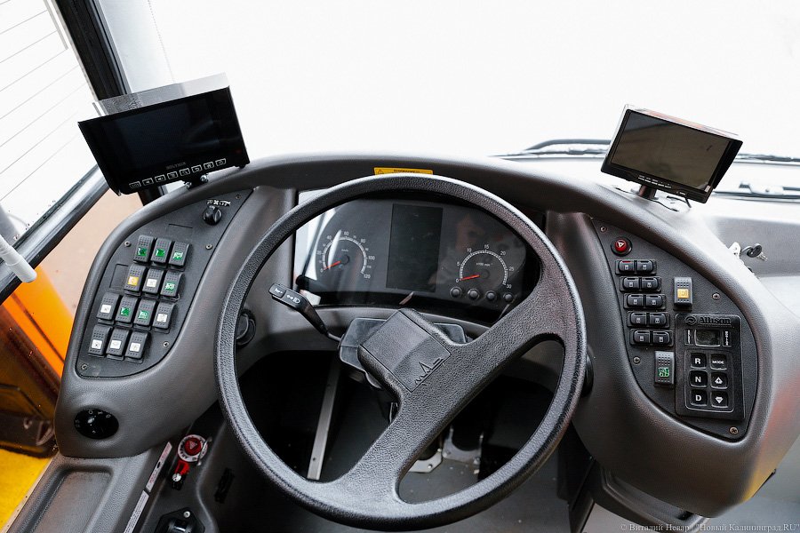 Оранжевое счастье: Калининграду передали 100 новых автобусов МАЗ (фото)