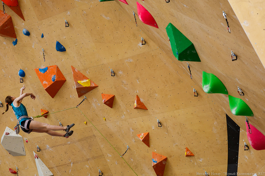 Свои вершины: как в Калининграде соревнуются в самом молодом олимпийском виде спорта (фото)