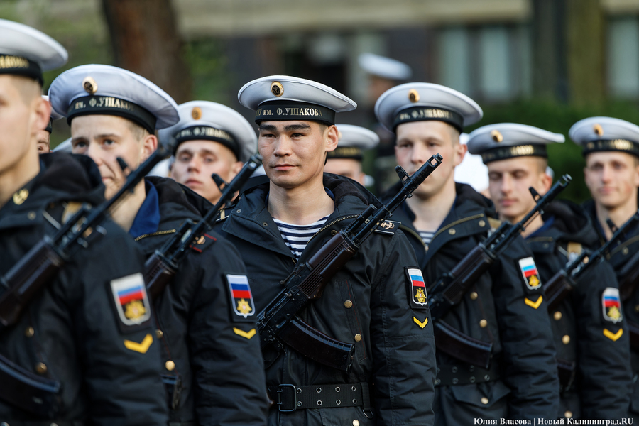 Другой формат по всей стране: в Калининграде прошла ночная репетиция парада Победы (фото)
