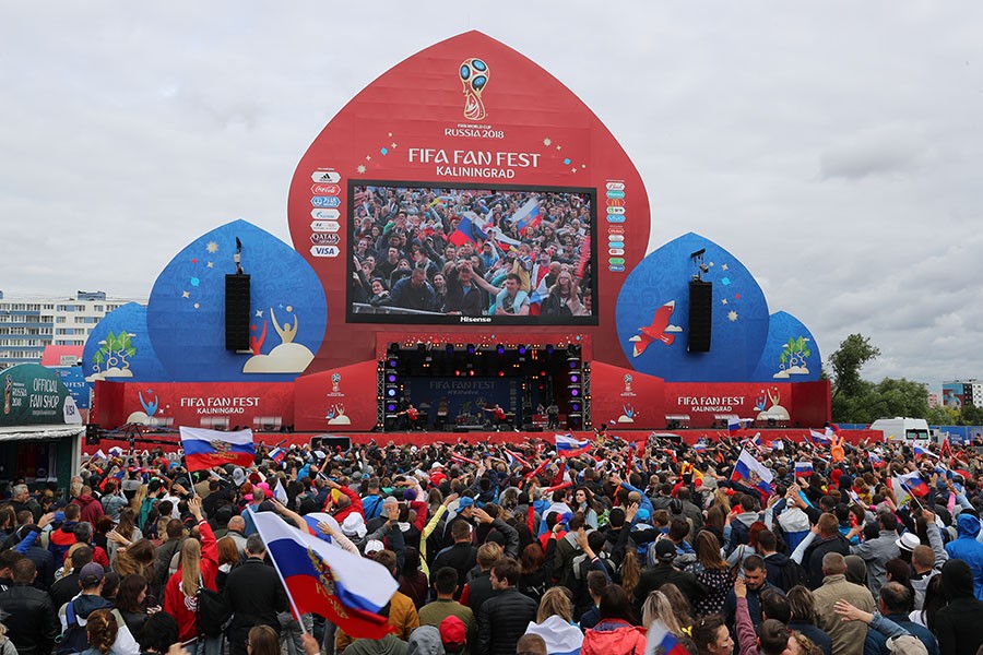 Усы победы: как Калининград болел и радовался за сборную России (фото)