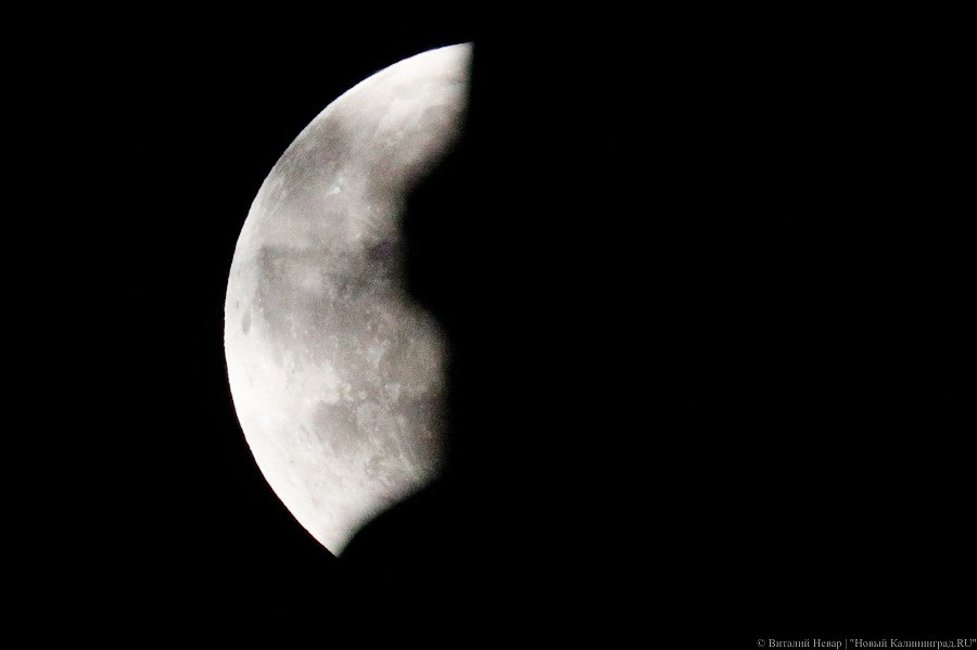 Красная Луна: каким было полное лунное затмение в Калининграде (фото)