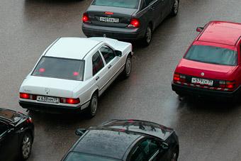 В Калининграде на ул. Юношеской сломался «Форд», движение затруднено