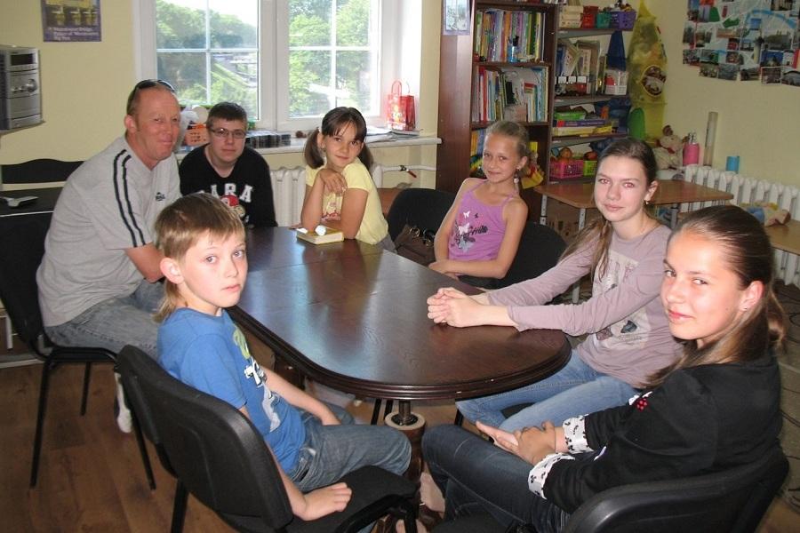  «Clock Tower» открывает английский клуб выходного дня для школьников