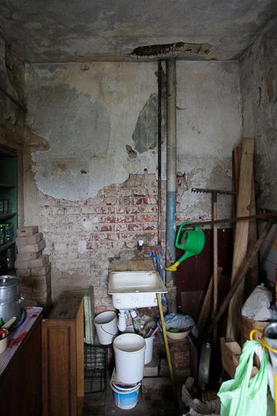 «Ладно, нас завалит, но детей?!»: власти Советска не спешат расселять аварийный дом