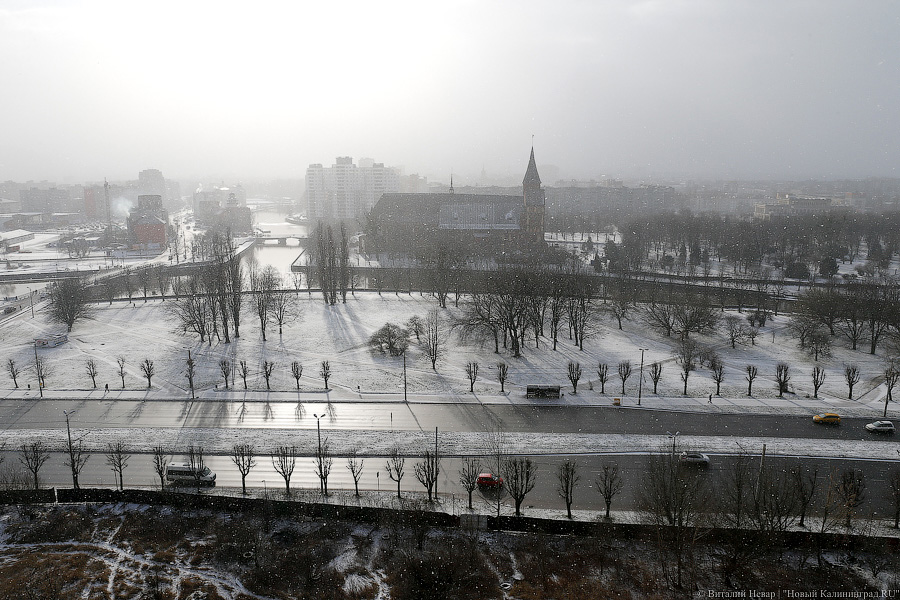 Калининград встал в 9-балльных пробках, на дорогах много ДТП