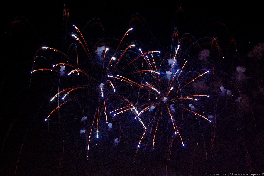 Прежние проблемы на новом месте: в Калининграде начался чемпионат фейерверков