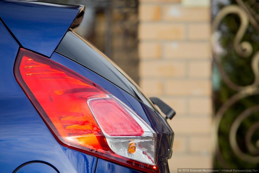 Автомобиль-праздник: тест-драйв обновленной Ford Fiesta