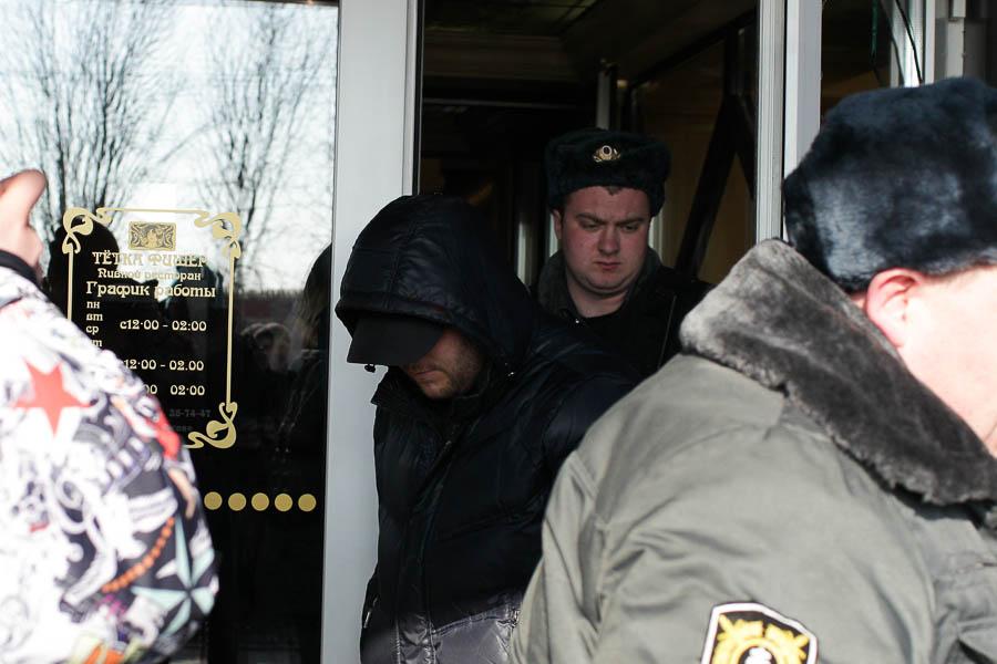 В Калининграде в ресторане «Тетка Фишер» неизвестные с битами напали на посетителей (+фото)