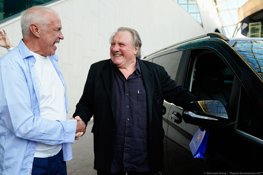 Жерар Депардье выступил на открытии кинофестиваля «Балтийские дебюты» (фото)