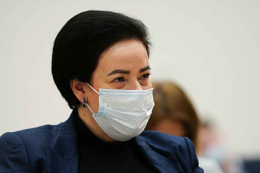 Дятлова: «Вопрос по брусчатке изрядно политизирован»