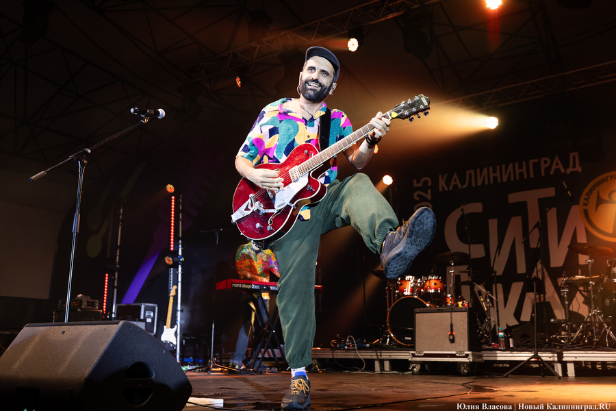 «Совершенный артист» и афро-латино с балканским битом: как открывали «Калининград Сити Джаз» (фото)