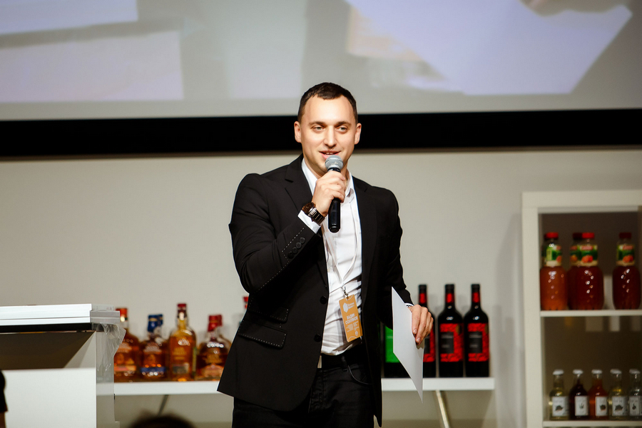 Лучшего бармена Калининграда определили на конкурсе «Янтарный Шейкер-2022»