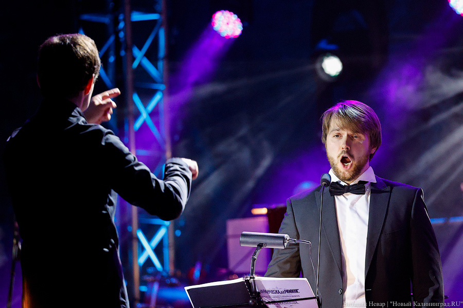 Фестиваль на руинах: в замке Рагнит сыграли музыку Чайковского и Рахманинова (фото)