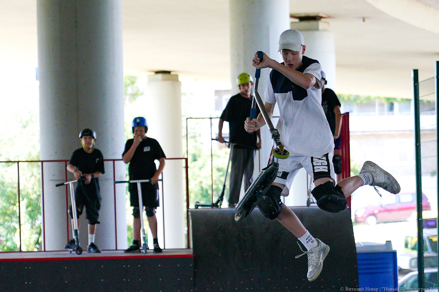 В Калининграде стало ещё одним скейт парком больше. Вот что там происходит
