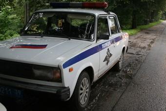 Неизвестные преступники сняли ночью колеса с трех автомобилей в Калининграде