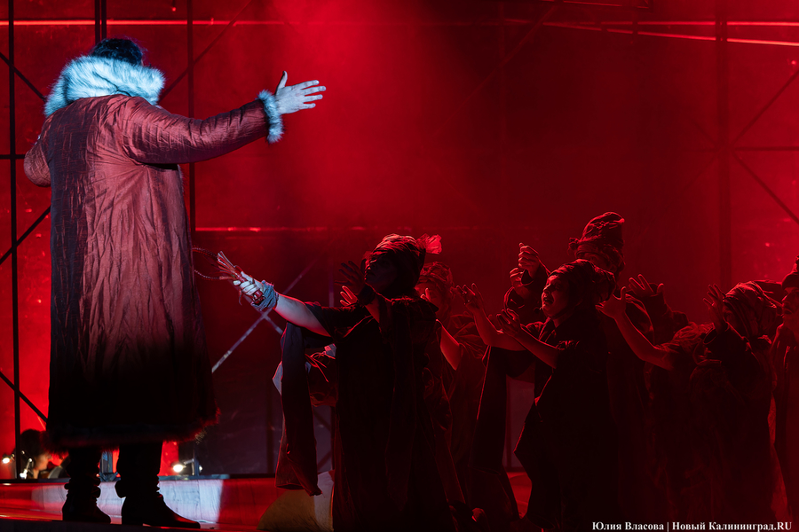 Два мира, две правды: в Музыкальном театре поставили мюзикл «Капитанская дочка» (фото)