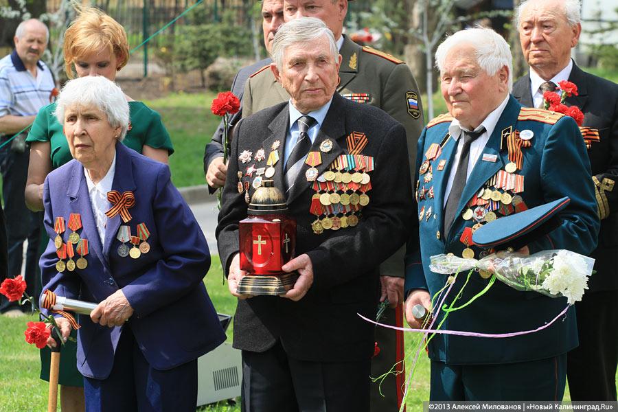 «Дома у ветеранов»: День Победы у калининградского Дома ветеранов