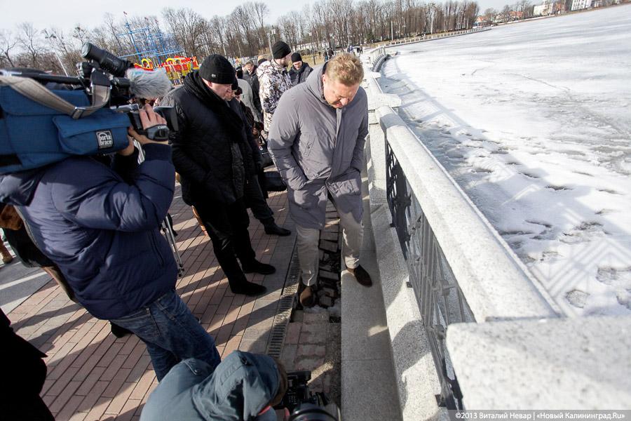 «Ярошук и Верхнее озеро»: как мэр города инспектировал провалы плитки
