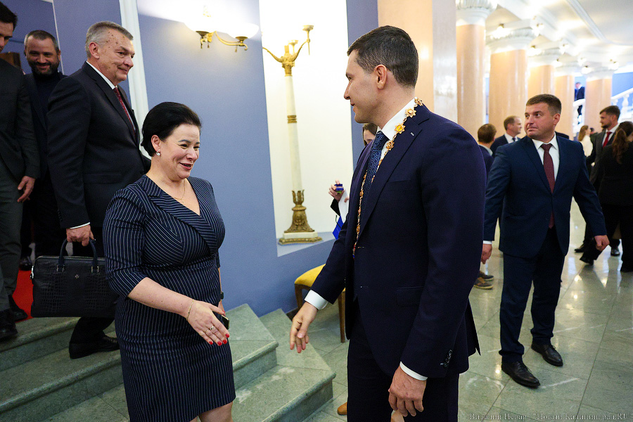 Оркестр, хор и караул: Антон Алиханов снова стал губернатором (фото)