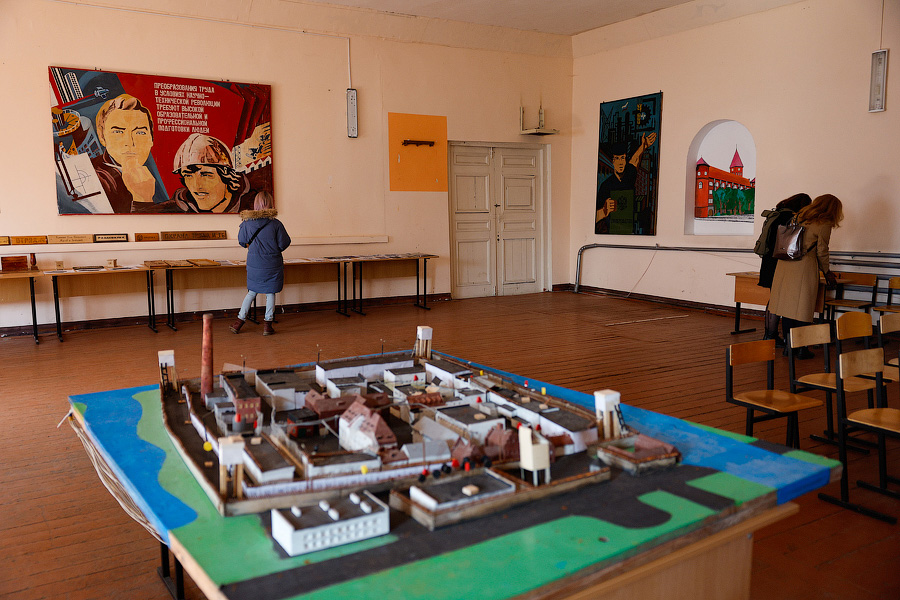 Домик из волчьих черепов: колония в замке Тапиау глазами бывшего политзаключённого (фото)