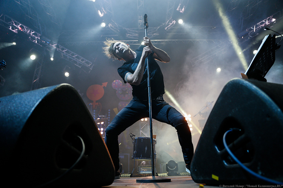 Всё такое немодное: в Калининграде с новой программой выступила группа «Би-2»