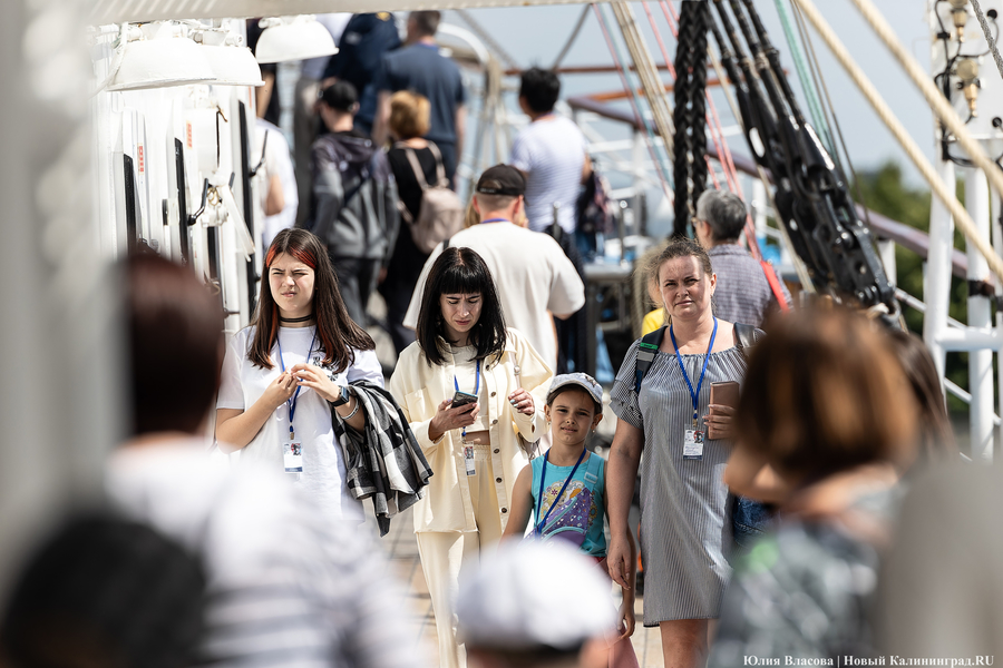 Верёвки, мачты, моряки: в Калининграде открылся фестиваль «Паруса Мира» (фото)