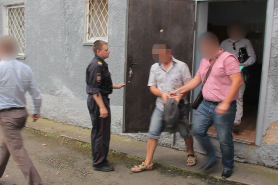 В Калининграде задержан мужчина по федеральному розыску за кражу мандаринов (фото)