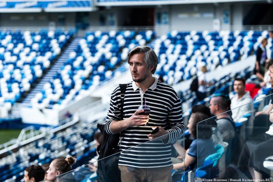 «Звуковая скульптура»: на стадионе «Калининград» устроили саунд-арт-концерт