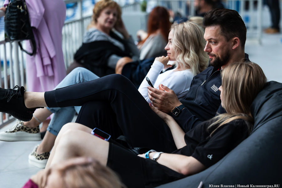 «Звуковая скульптура»: на стадионе «Калининград» устроили саунд-арт-концерт