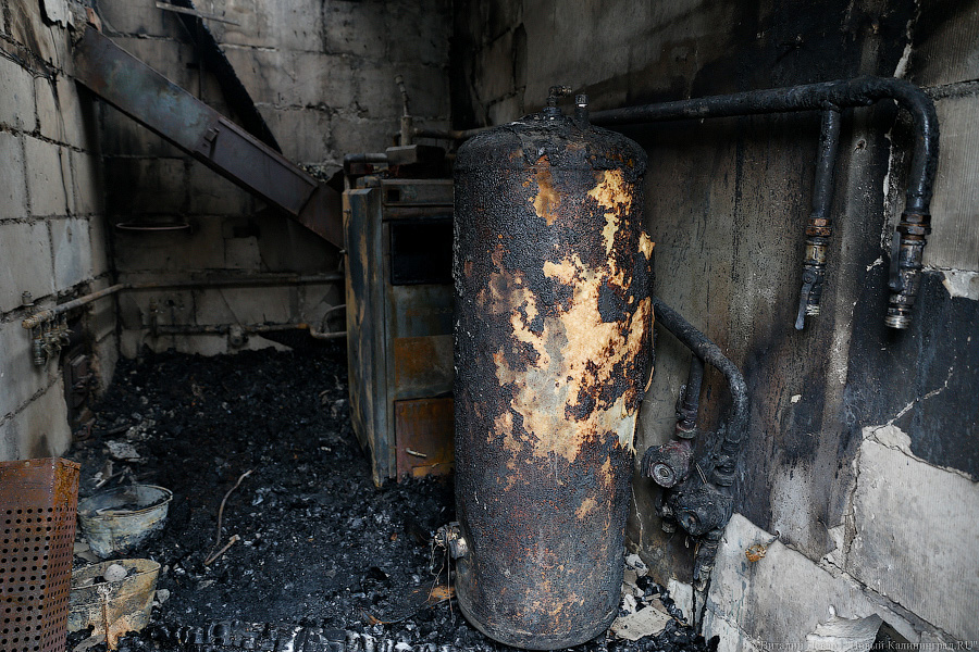 Ничего не ждем: пострадавшие о последствиях пожара на пр. Калинина (фото)