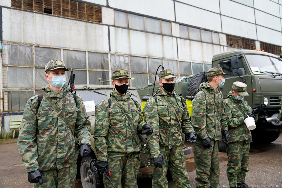 Ты не пройдешь: Балтфлот продезинфицировал от коронавируса 33-ий судоремзавод (фото)