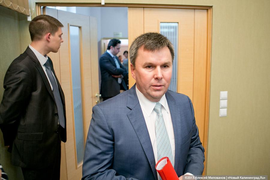 «Прилетел и поговорил»: Медведев обсудил детсады в Калининградской области (фото)