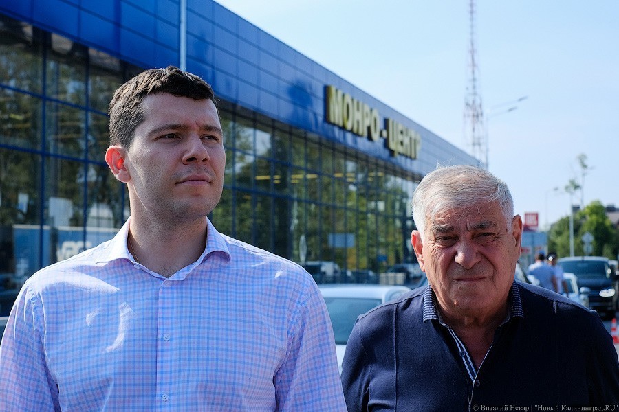 Губернатор: нам приходится уговаривать подрядчиков ремонтировать дороги