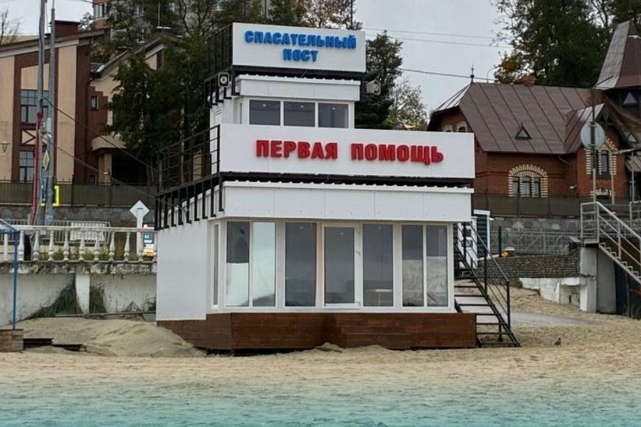 Власти Пионерского решили сделать спасательный пост в районе порта круглогодичным