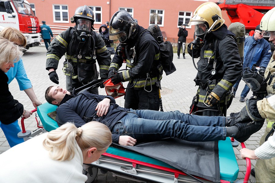 Полеты наяву: сотрудники МЧС «потушили» отделение микрохирургии глаза