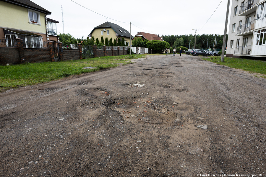 Планы развития к юбилею области: как губернатор в мкр. Космодемьянского выезжал (фото)