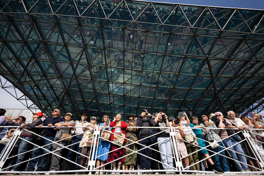 «Миля витязя», вальс байдарок и летающий моряк: как прошла «Водная ассамблея» (фото)